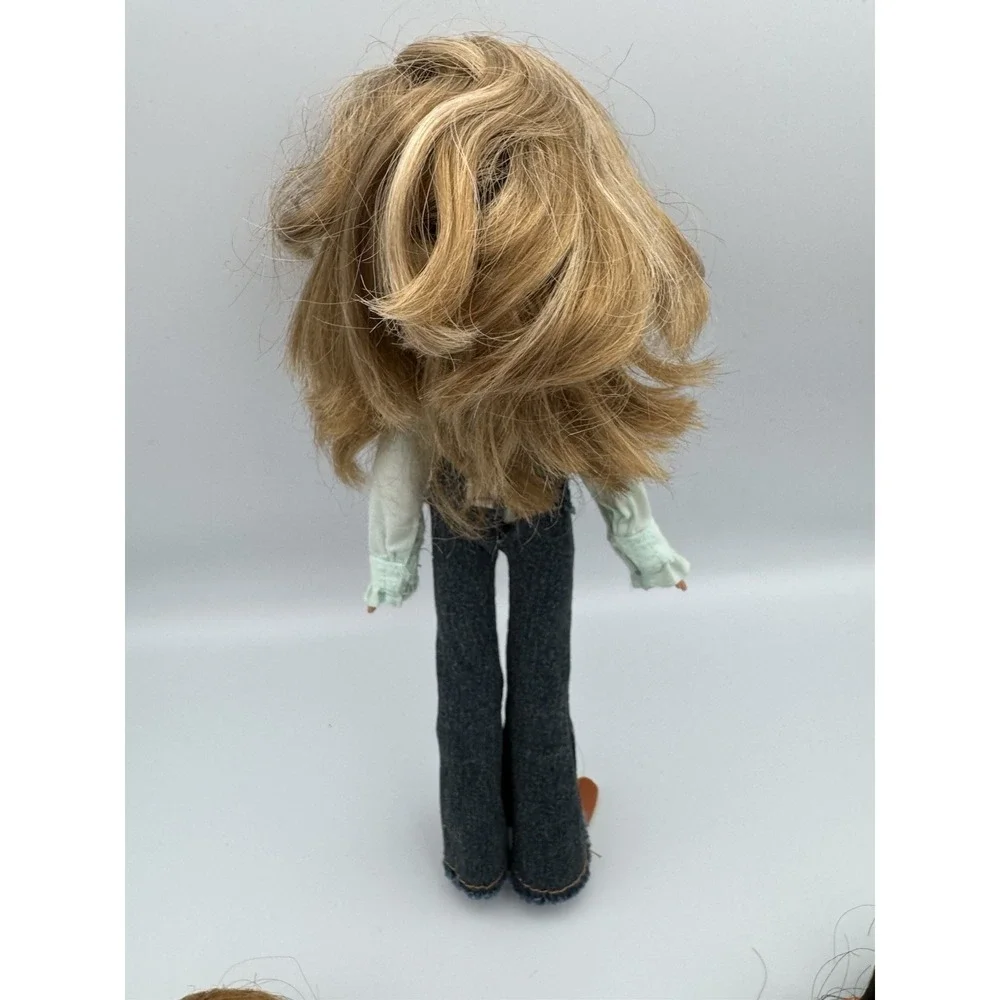 Lot Of 6 MGA Bratz Dolls Vintage‎ Y2K